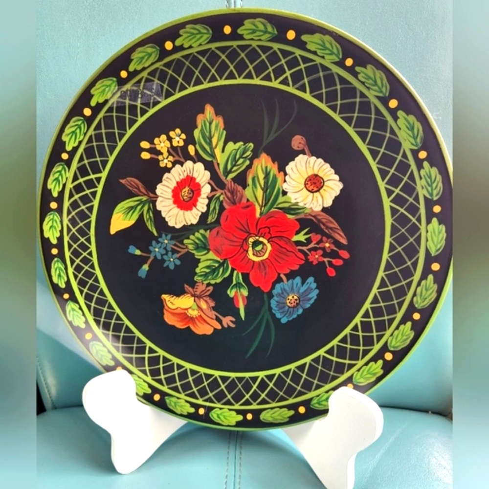 Vera Bradley Decorative Set 2 Wall Floral Plates Andrea By Sadek Black Red NWT